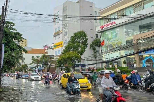 c202a918560b4aed1765edb8b0882ca16cce504c995c59eb05106cbf0e can tho mua to nhat tu dau nam nhieu tuyen duong ngap sau 2006 2